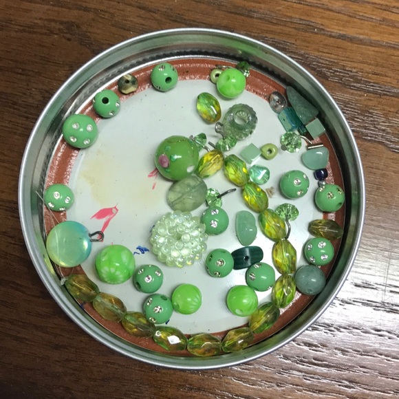 Green Beads - Picture 1 of 3
